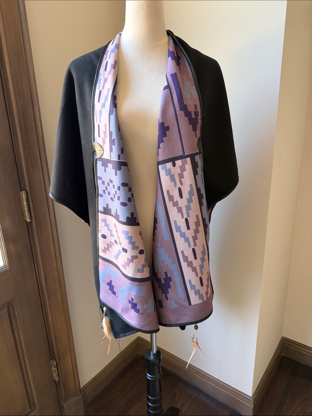 Women’s ConvertibleVersatile Black Wrap Jacket Lilac Geometric Panel NWOT New